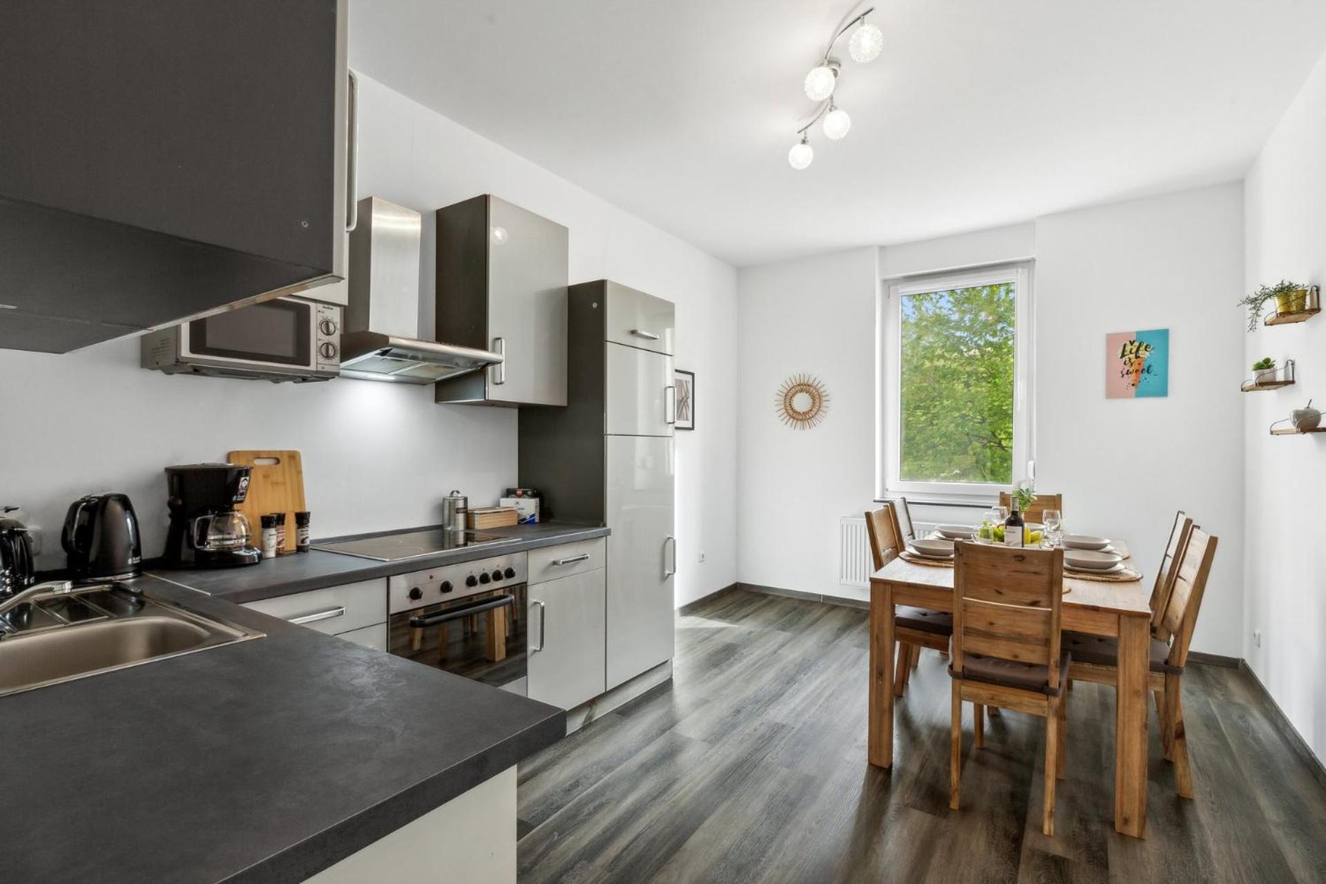 Appartamento Elegant & Bright ~ Near Schalke 04 ~ Office ~ Free Parking! Gelsenkirchen Esterno foto