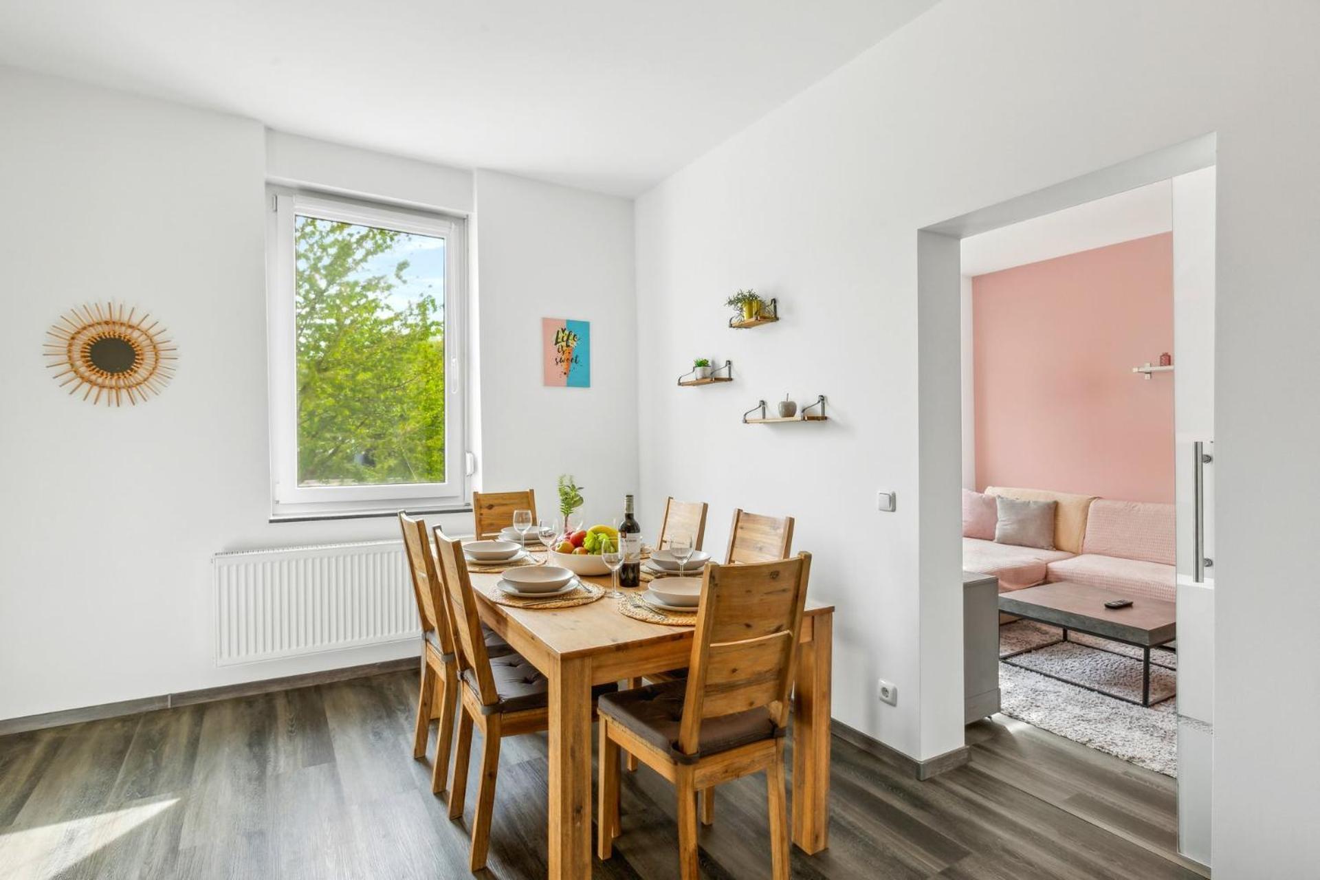 Appartamento Elegant & Bright ~ Near Schalke 04 ~ Office ~ Free Parking! Gelsenkirchen Esterno foto